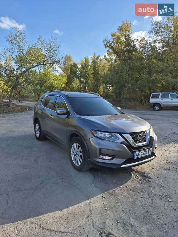 Внедорожник / Кроссовер Nissan Rogue 2018 в Днепре фото 4 Внедорожник / Кроссовер Nissan Rogue 2018 в Днепре