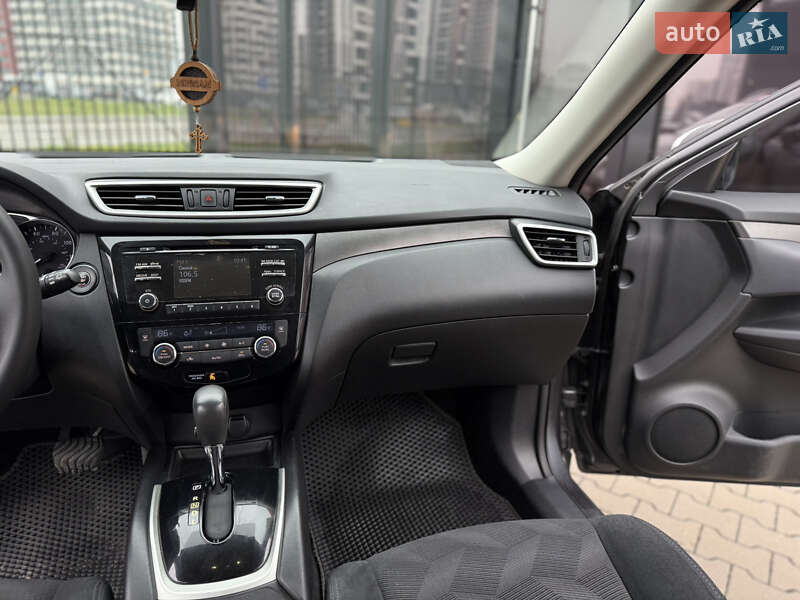 Внедорожник / Кроссовер Nissan Rogue 2014 в Киеве