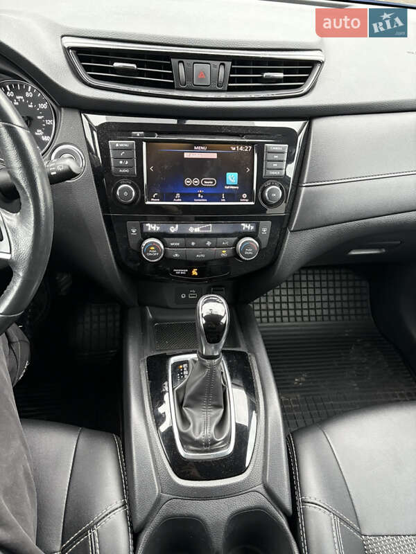 Внедорожник / Кроссовер Nissan Rogue 2018 в Харькове