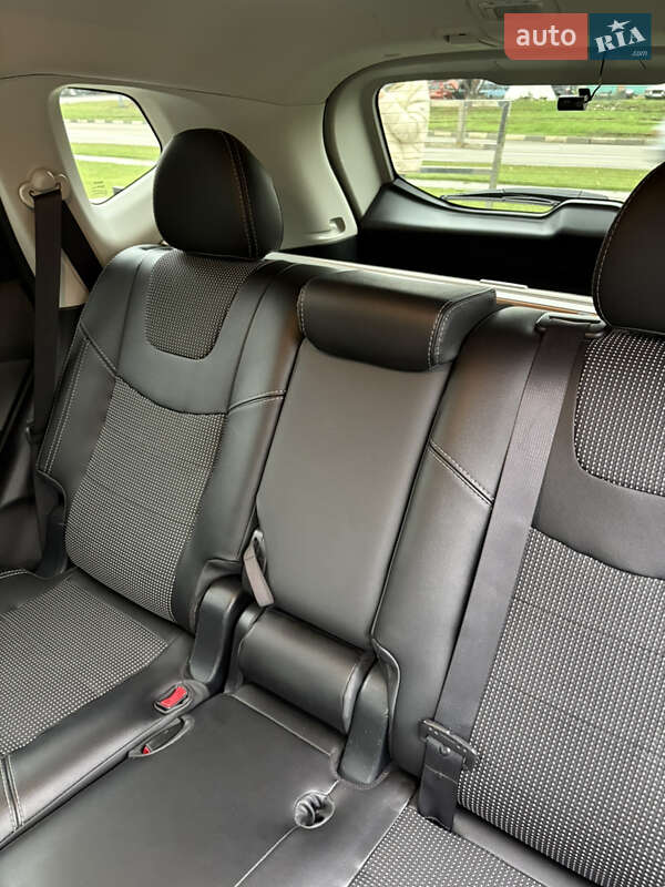 Внедорожник / Кроссовер Nissan Rogue 2018 в Харькове