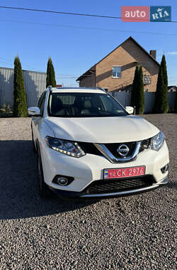 Внедорожник / Кроссовер Nissan Rogue 2016 в Луцке