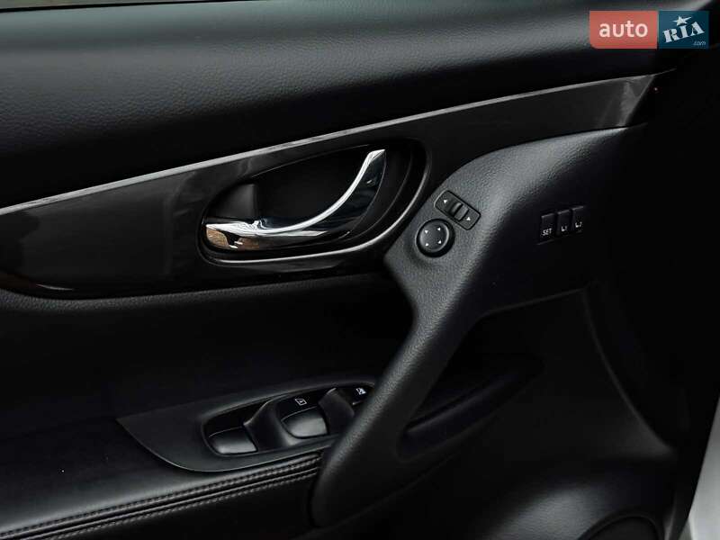 Внедорожник / Кроссовер Nissan Rogue 2019 в Киеве фото 13 Внедорожник / Кроссовер Nissan Rogue 2019 в Киеве