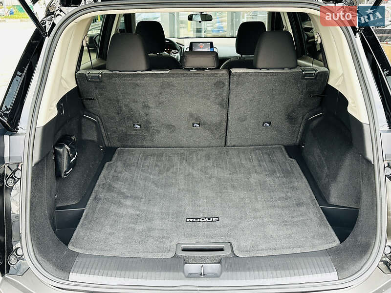 Позашляховик / Кросовер Nissan Rogue 2021 в Харкові