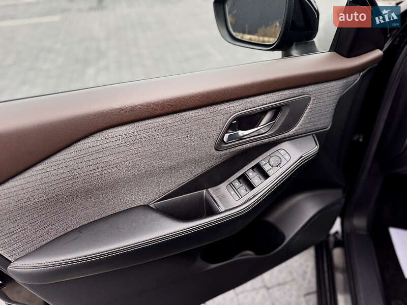 Внедорожник / Кроссовер Nissan Rogue 2023 в Самборе