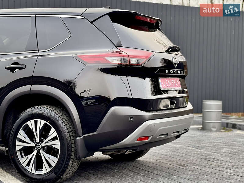 Внедорожник / Кроссовер Nissan Rogue 2023 в Самборе