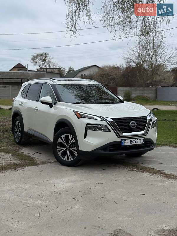 Внедорожник / Кроссовер Nissan Rogue 2020 в Киеве