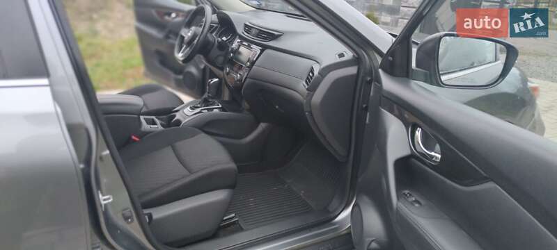 Внедорожник / Кроссовер Nissan Rogue 2017 в Ровно фото 12 Внедорожник / Кроссовер Nissan Rogue 2017 в Ровно