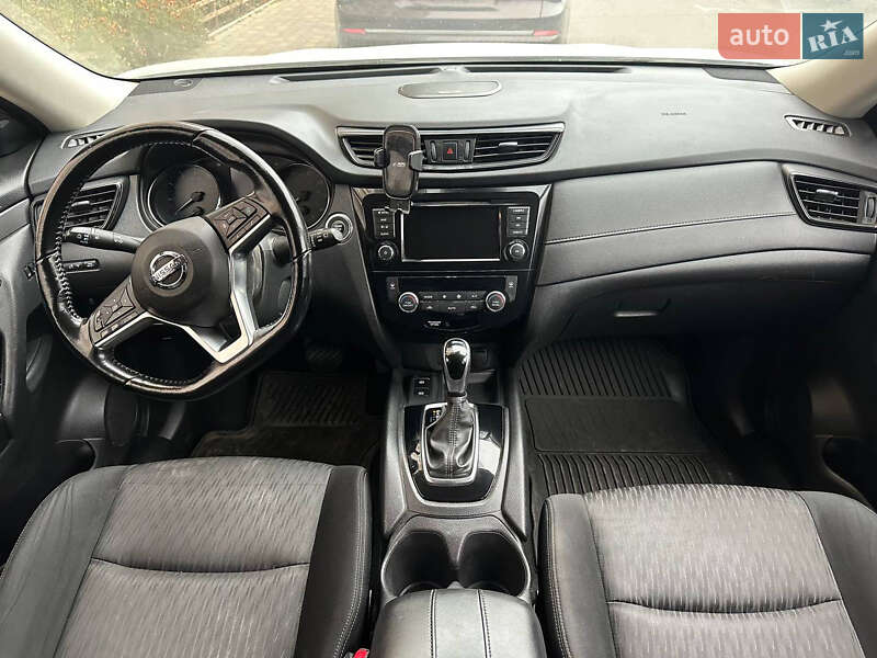 Внедорожник / Кроссовер Nissan Rogue 2019 в Киеве