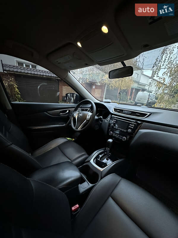 Внедорожник / Кроссовер Nissan Rogue 2015 в Одессе