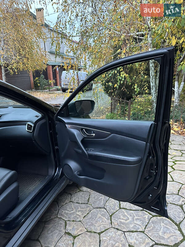 Внедорожник / Кроссовер Nissan Rogue 2015 в Одессе