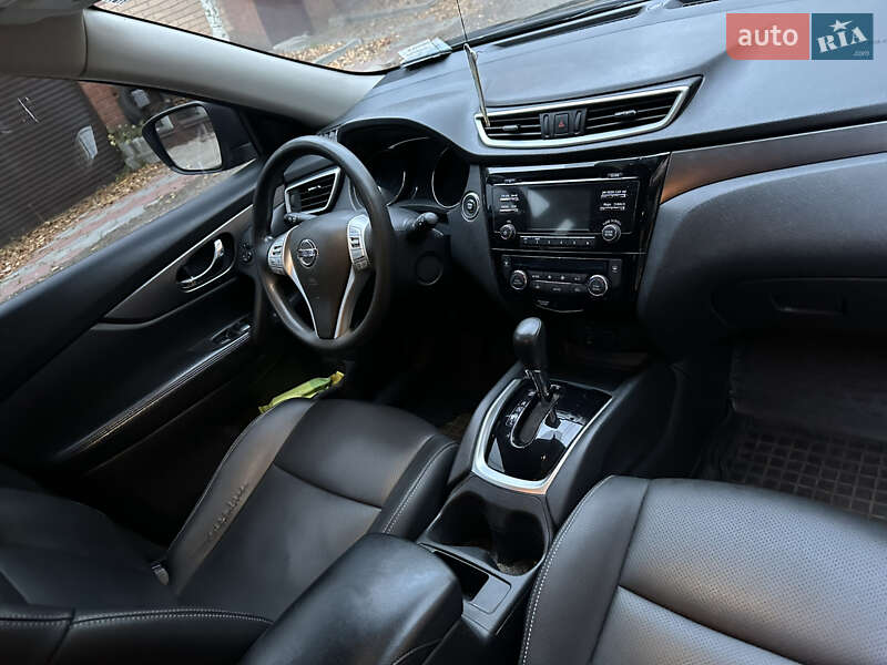 Внедорожник / Кроссовер Nissan Rogue 2015 в Одессе