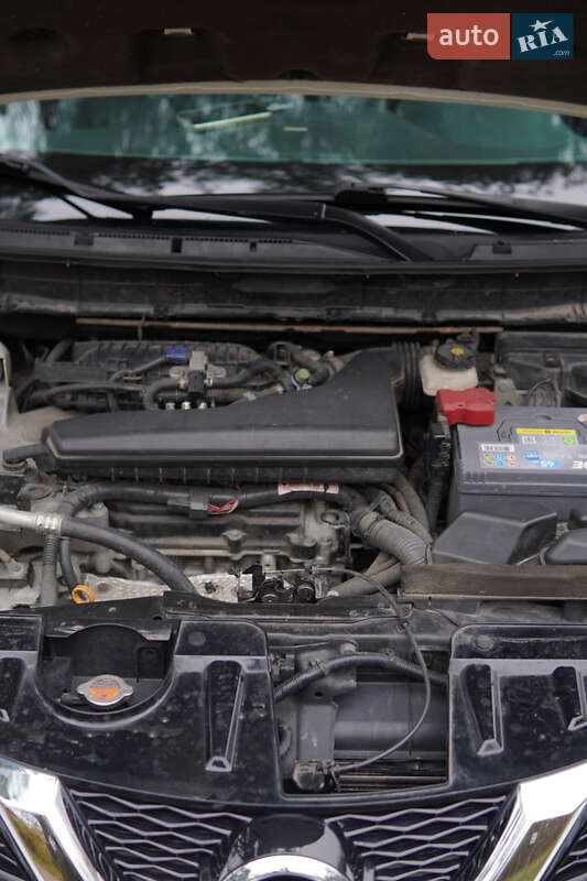 Внедорожник / Кроссовер Nissan Rogue 2016 в Киеве