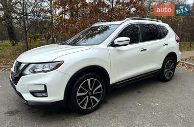 Внедорожник / Кроссовер Nissan Rogue 2020 в Киеве