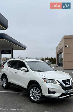 Внедорожник / Кроссовер Nissan Rogue 2017 в Днепре