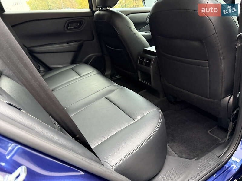 Внедорожник / Кроссовер Nissan Rogue 2021 в Киеве