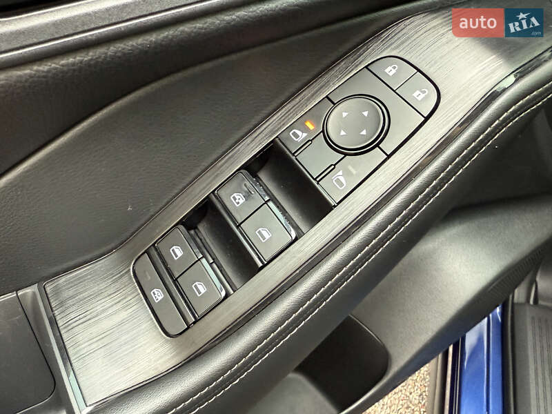 Внедорожник / Кроссовер Nissan Rogue 2021 в Киеве