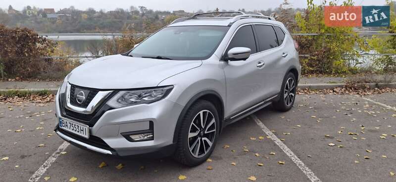 Внедорожник / Кроссовер Nissan Rogue 2018 в Кропивницком