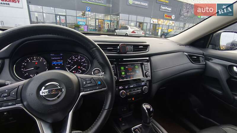 Внедорожник / Кроссовер Nissan Rogue 2020 в Львове