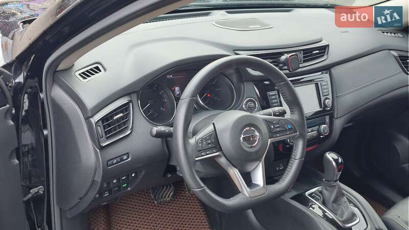 Внедорожник / Кроссовер Nissan Rogue 2020 в Львове