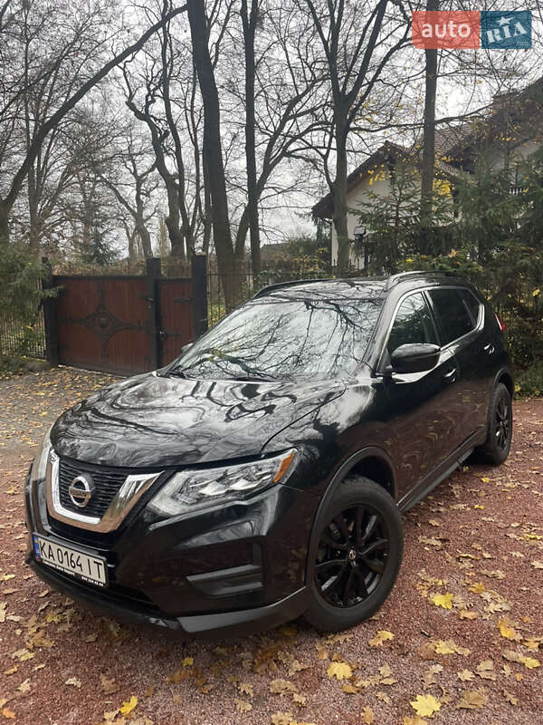 Позашляховик / Кросовер Nissan Rogue 2016 в Києві