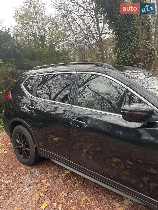 Позашляховик / Кросовер Nissan Rogue 2016 в Києві