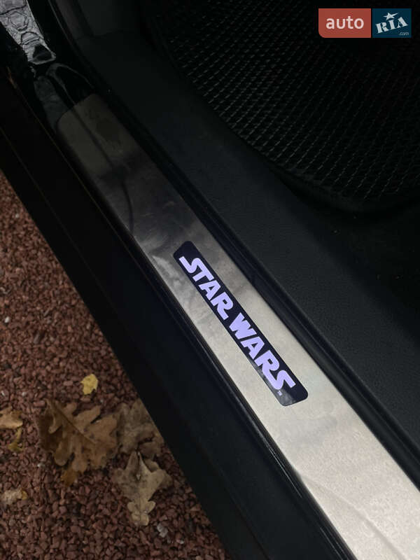 Позашляховик / Кросовер Nissan Rogue 2016 в Києві