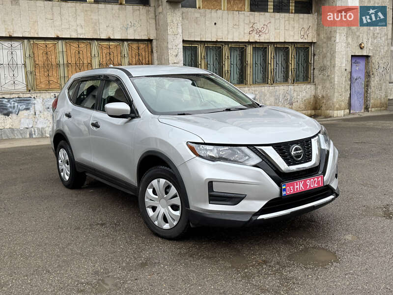 Внедорожник / Кроссовер Nissan Rogue 2018 в Ивано-Франковске