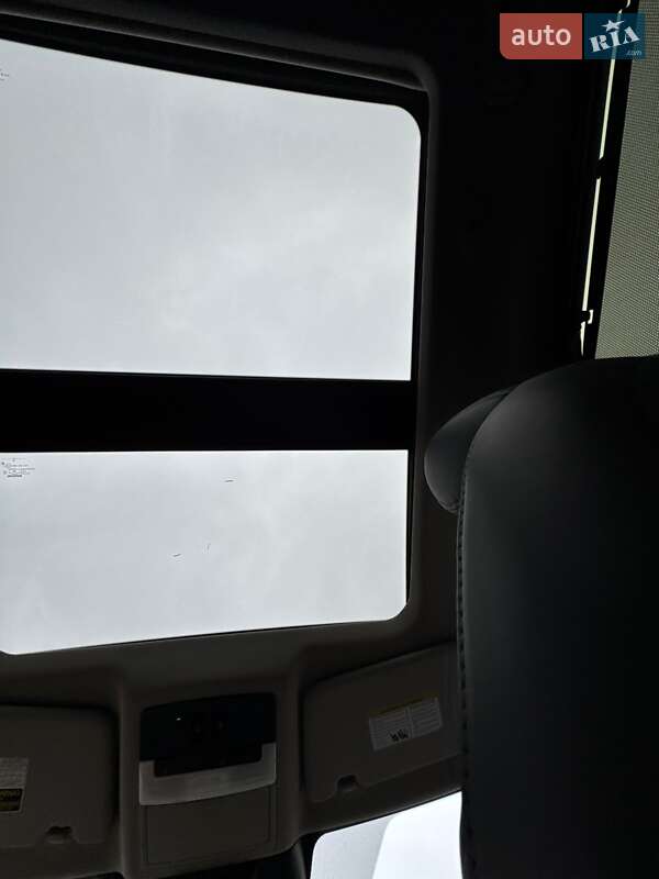 Внедорожник / Кроссовер Nissan Rogue 2023 в Ровно