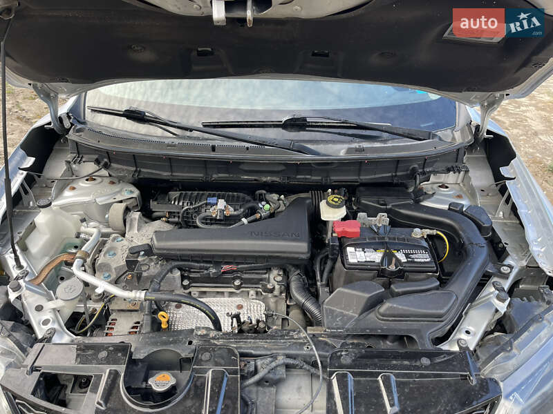 Позашляховик / Кросовер Nissan Rogue 2015 в Києві
