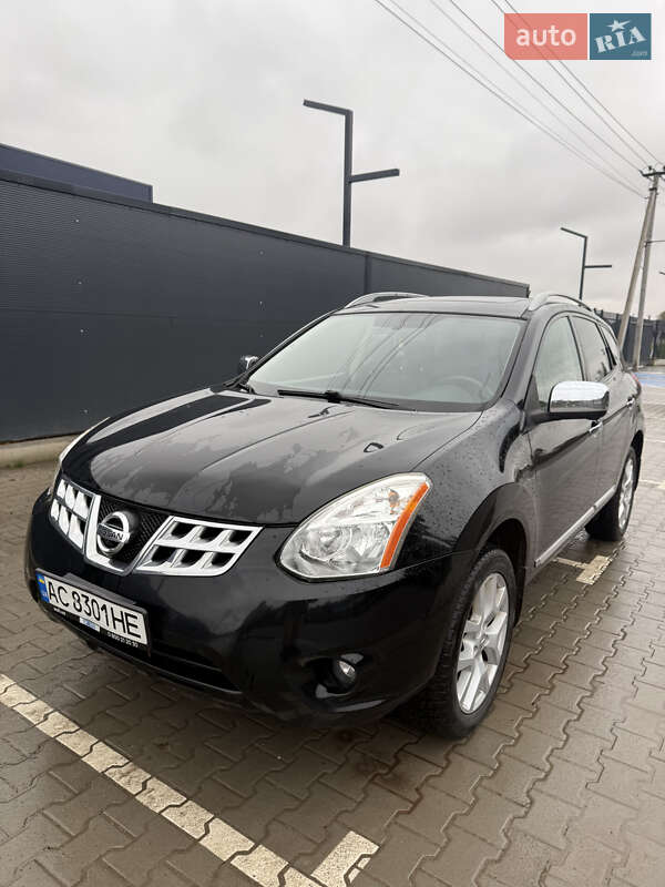 Внедорожник / Кроссовер Nissan Rogue 2012 в Луцке
