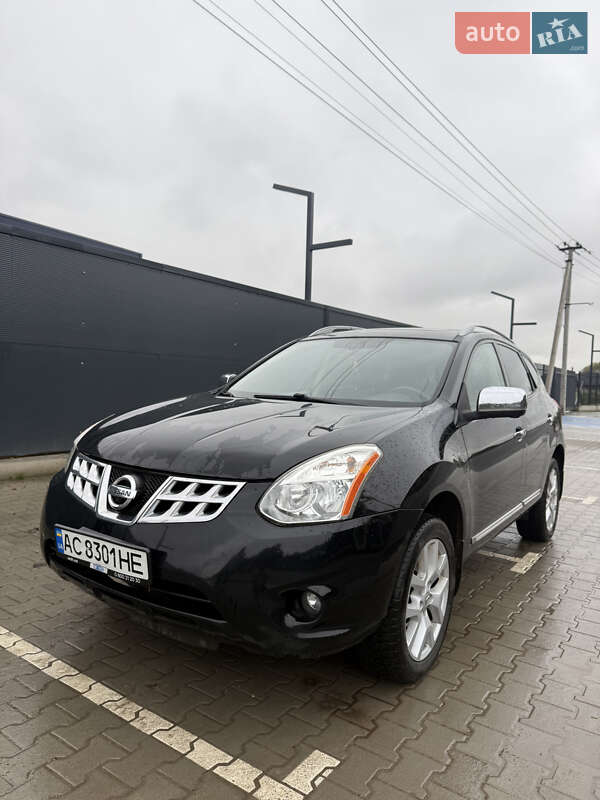 Внедорожник / Кроссовер Nissan Rogue 2012 в Луцке
