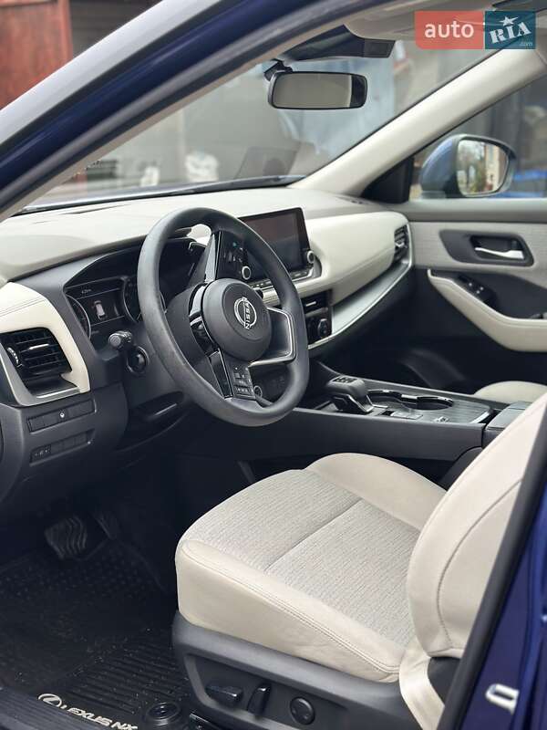 Внедорожник / Кроссовер Nissan Rogue 2022 в Киеве