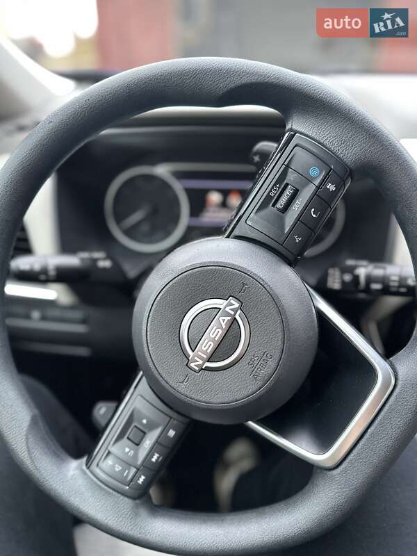 Внедорожник / Кроссовер Nissan Rogue 2022 в Киеве