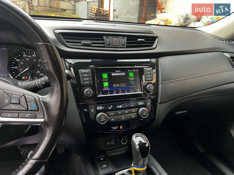 Внедорожник / Кроссовер Nissan Rogue 2018 в Киеве