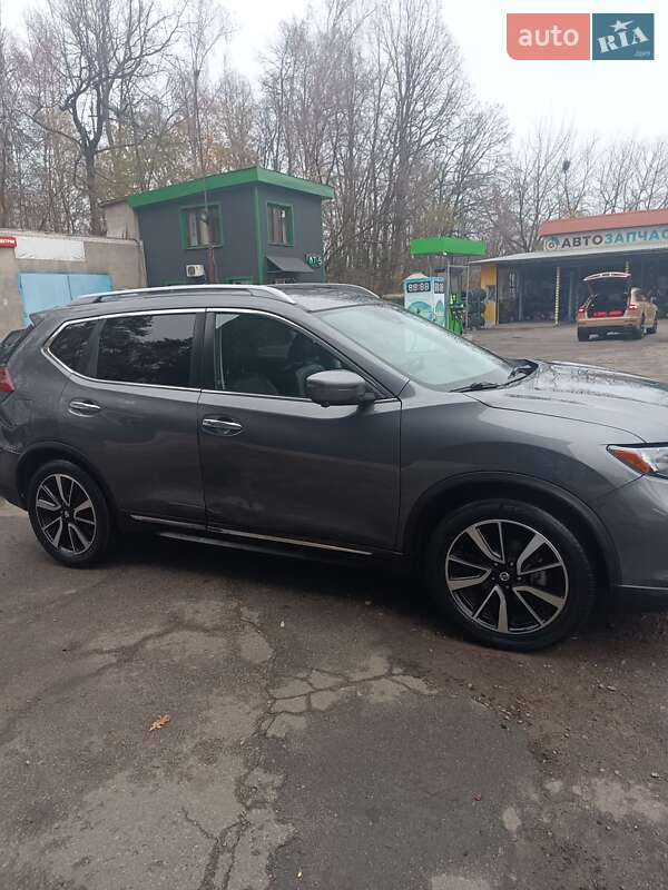 Внедорожник / Кроссовер Nissan Rogue 2018 в Киеве