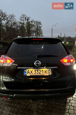 Позашляховик / Кросовер Nissan Rogue 2016 в Харкові