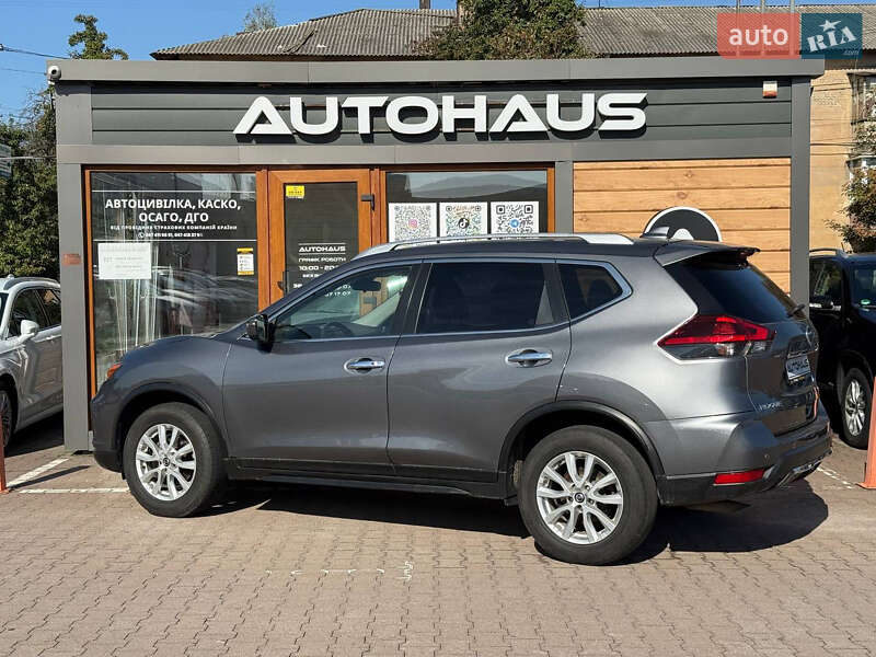 Внедорожник / Кроссовер Nissan Rogue 2020 в Житомире