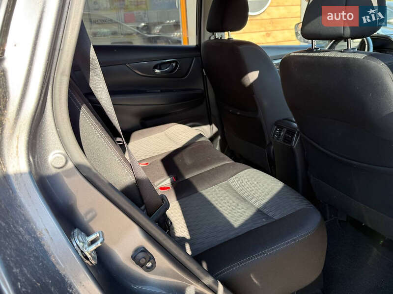 Внедорожник / Кроссовер Nissan Rogue 2020 в Житомире