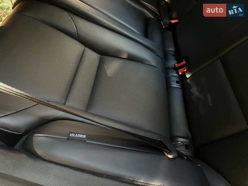 Внедорожник / Кроссовер Nissan Rogue 2021 в Львове