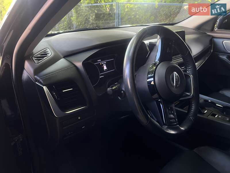 Внедорожник / Кроссовер Nissan Rogue 2021 в Львове