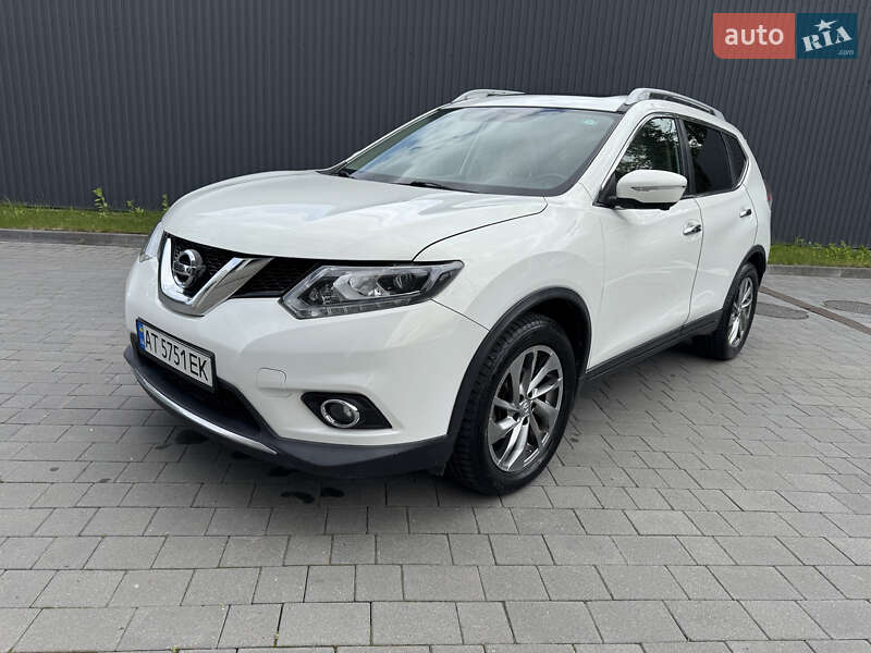 Внедорожник / Кроссовер Nissan Rogue 2014 в Ивано-Франковске