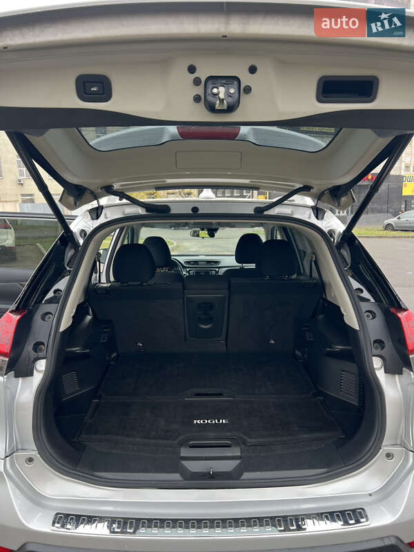 Позашляховик / Кросовер Nissan Rogue 2019 в Харкові