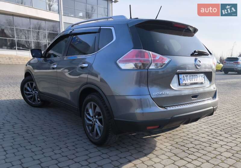 Внедорожник / Кроссовер Nissan Rogue 2016 в Ивано-Франковске