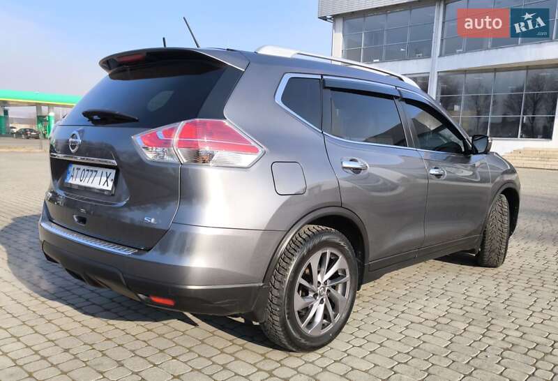 Внедорожник / Кроссовер Nissan Rogue 2016 в Ивано-Франковске