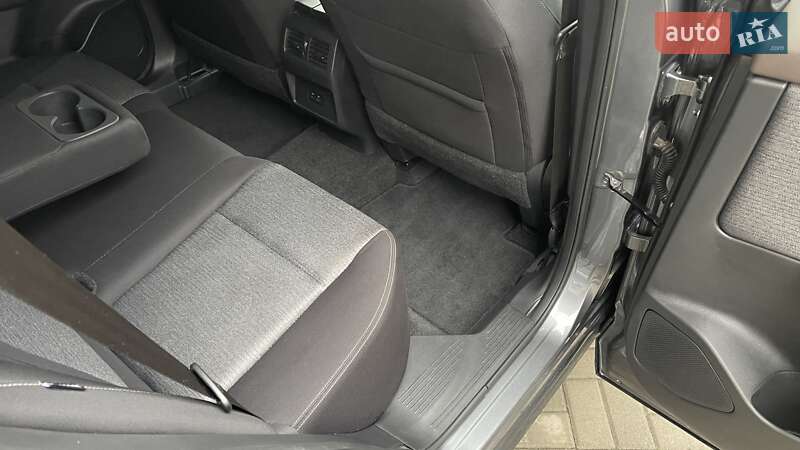 Внедорожник / Кроссовер Nissan Rogue 2023 в Днепре