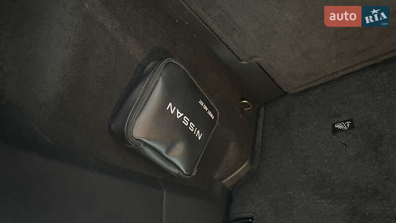 Внедорожник / Кроссовер Nissan Rogue 2023 в Днепре