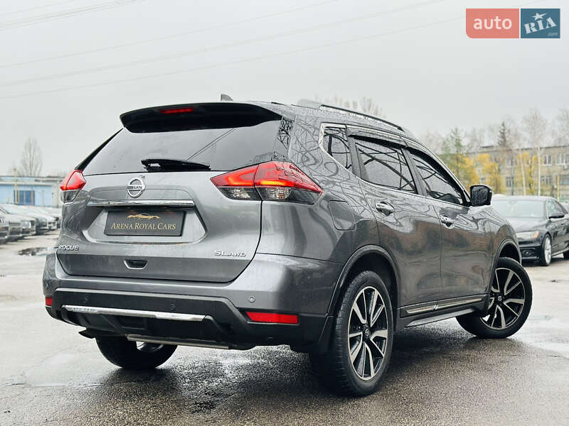 Внедорожник / Кроссовер Nissan Rogue 2018 в Харькове