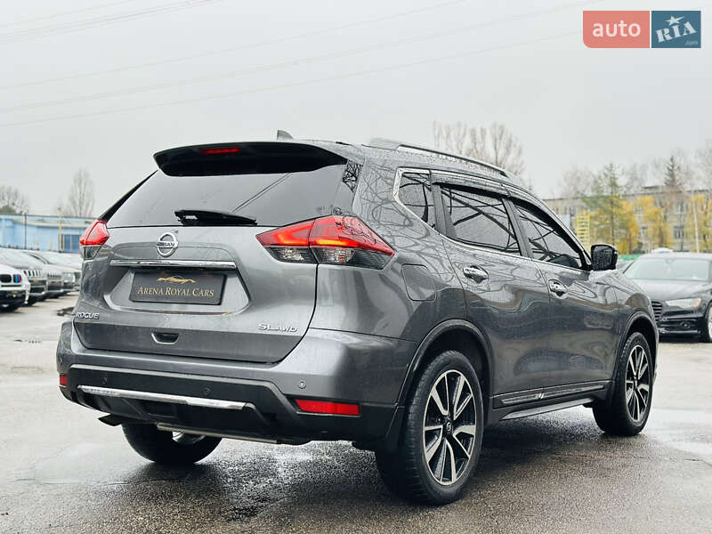 Внедорожник / Кроссовер Nissan Rogue 2018 в Харькове