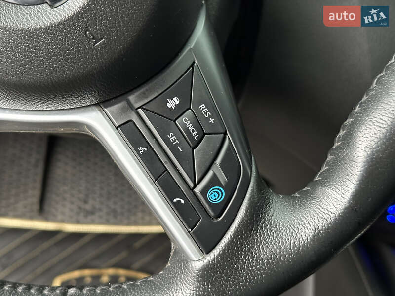 Внедорожник / Кроссовер Nissan Rogue 2018 в Харькове