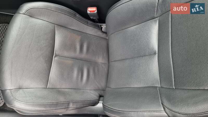 Позашляховик / Кросовер Nissan Rogue 2017 в Львові